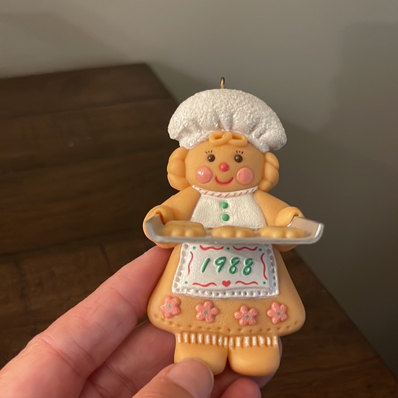 Two Cookie Themed Hallmark Ornaments - Picture 8 of 8